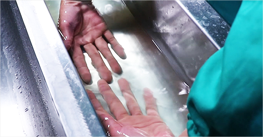 30S洗濯消毒，是进入车间的必须法式